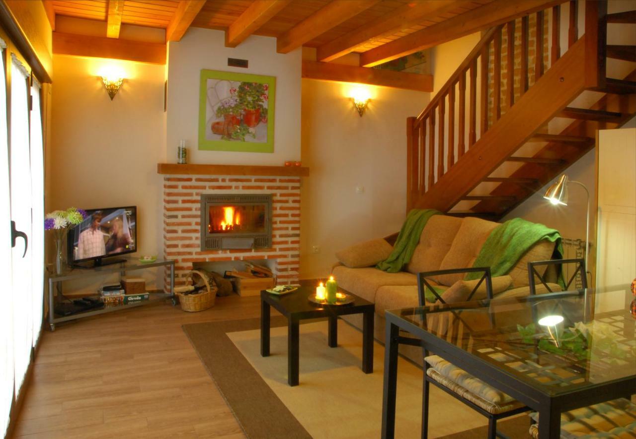 La Casita De Adanero Apartment Екстериор снимка